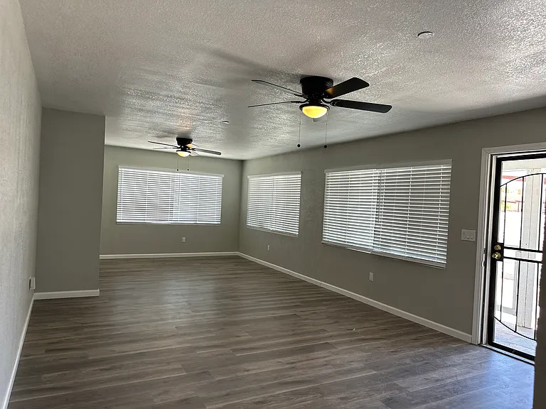211 W Buena Vista St #1 & 2 — Photo 3