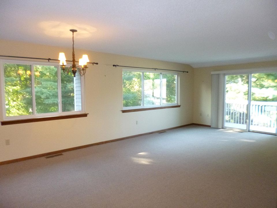 Living / dining area