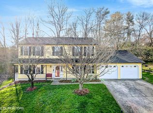 9253 Countryway Dr, Knoxville, TN 37922