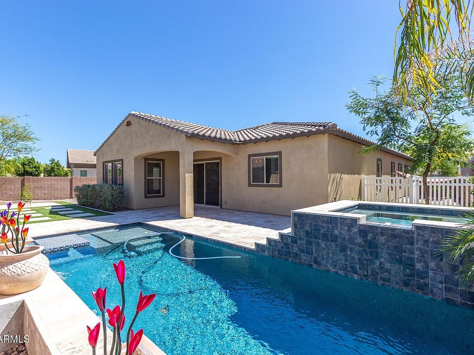 2nd image of 3268 E CREOSOTE Lane