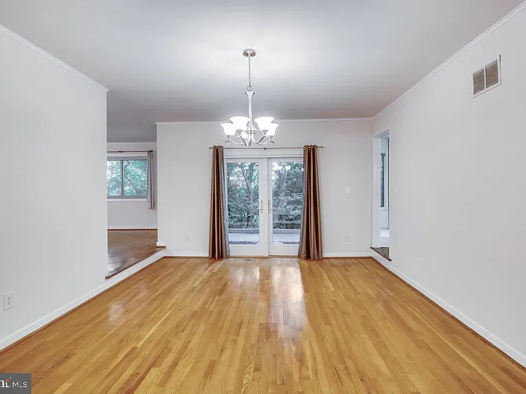 7220 Vistas Ln — Photo 15