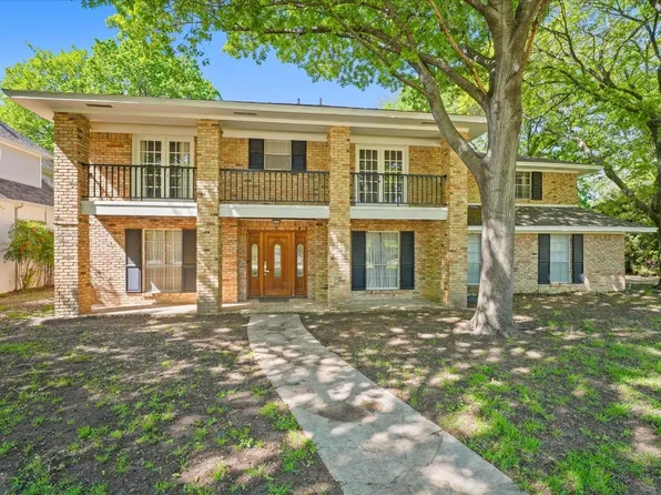 403 Fall Creek Dr, Richardson, TX 75080