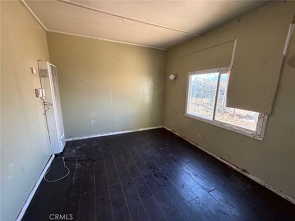 5th image of 15217 Peach St