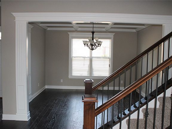 4th image of 2306 Mont Blanc Ave