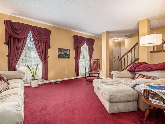 5th image of 2563 Salyer Ct