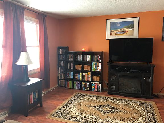 2nd image of 71 W Toulon Dr