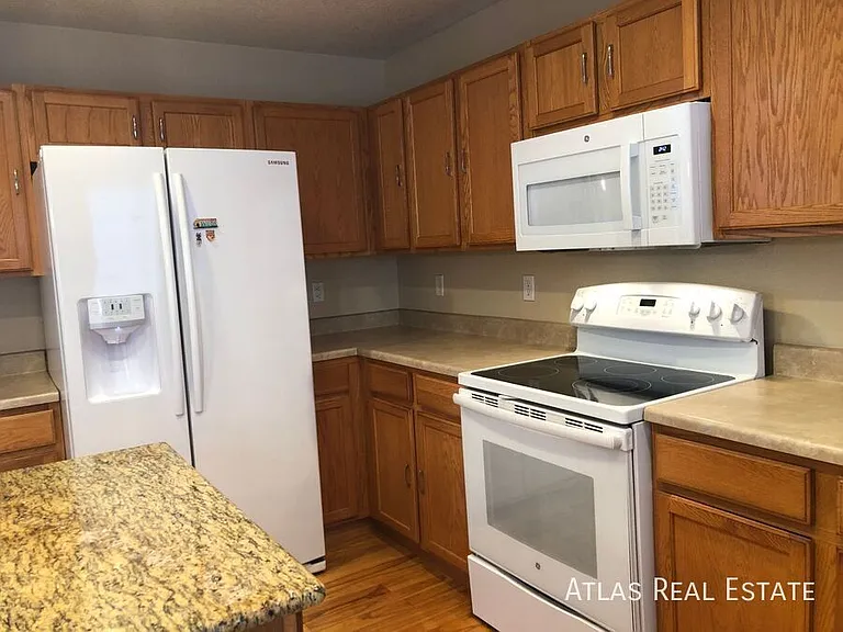 1316 S Alton Ct — Photo 11
