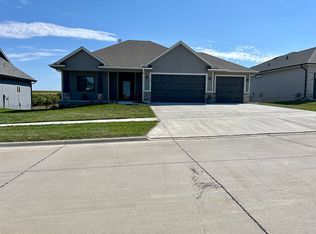 219 Augusta Dr, Treynor, IA 51575