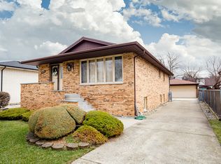 9733 S Marion Ave, Oak Lawn, IL 60453