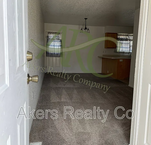 2726 Poplar St #B — Photo 1