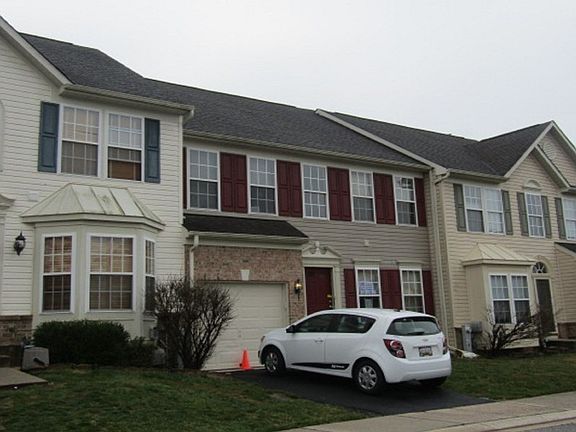 3rd image of 4909 Villapoint Dr