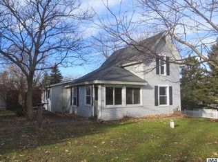 110 Henrietta St, Munith, MI 49259