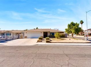 100 Breeze Ct, Las Vegas, NV 89145