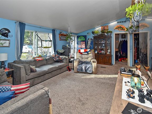 3rd image of 5119 172nd Street NW
