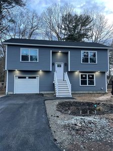24 Bailey Dr, West Greenwich, RI, 02817