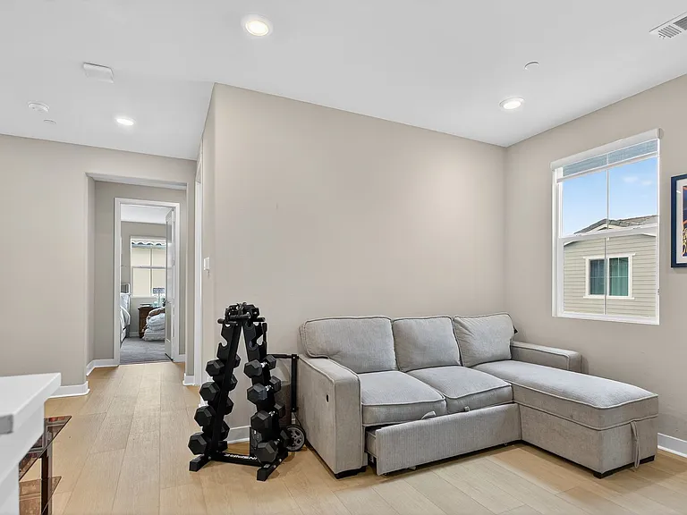 1733 Artemisia Ct — Photo 18