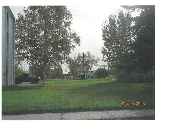 2362 Nelson Rd, North Pole, AK 99705