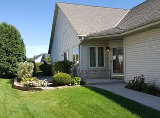 2752 Sandra Ln, Waukesha, WI 53188