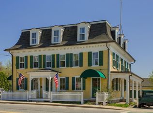 2 Mountain Rd, Princeton, MA 01541