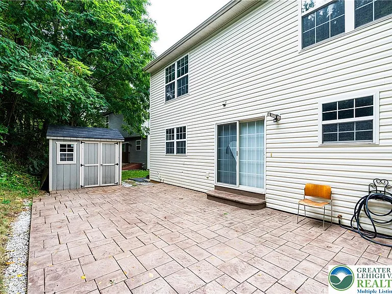 127 Highlands Cir — Photo 27