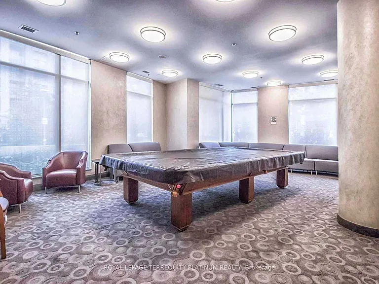 231 Fort York Blvd #628 — Photo 9