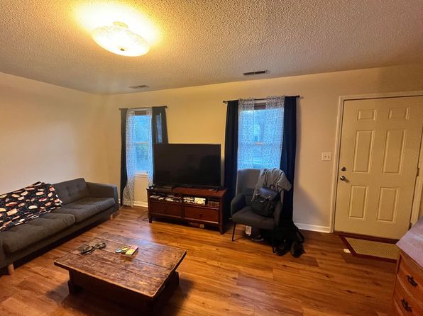 109 Carriage Pl #2