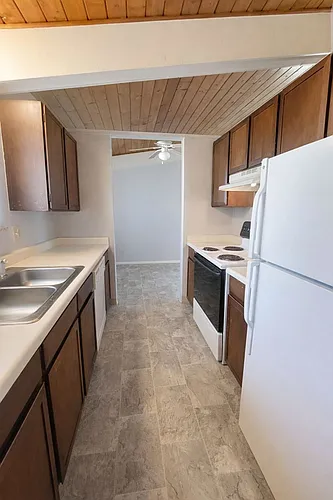 Maple Tree Apartments Photo 1