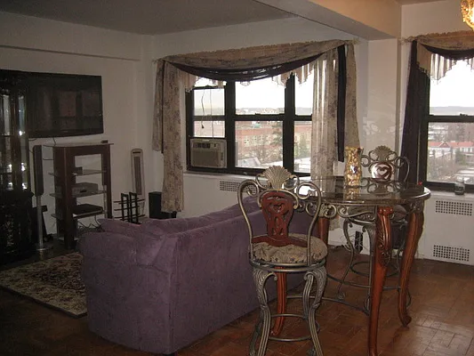 Rented by Nu Place Realty | media 4