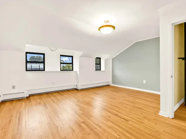 436 Putnam Avenue image 18 of 28