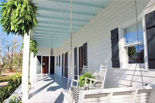 5th image of 303 Lamarque St