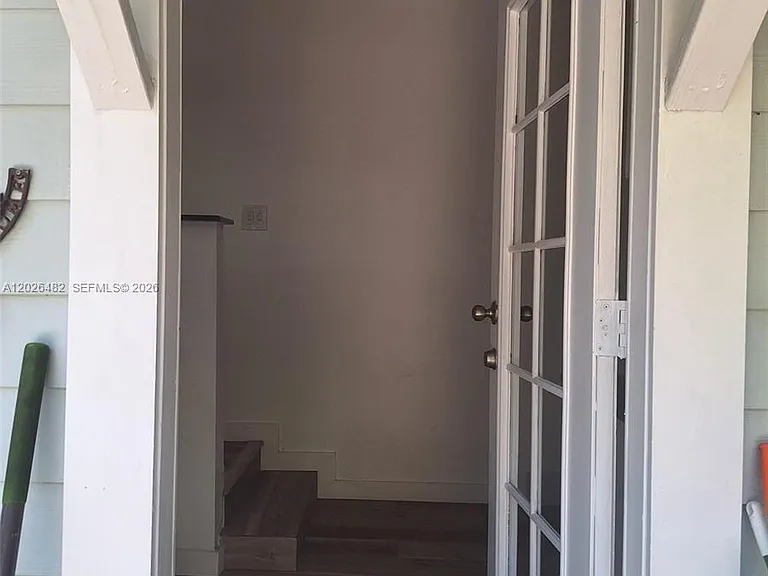 1121 NE 1st Ave — Photo 13