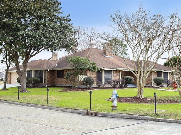 2nd image of 3501 Lake Des Allemands Dr