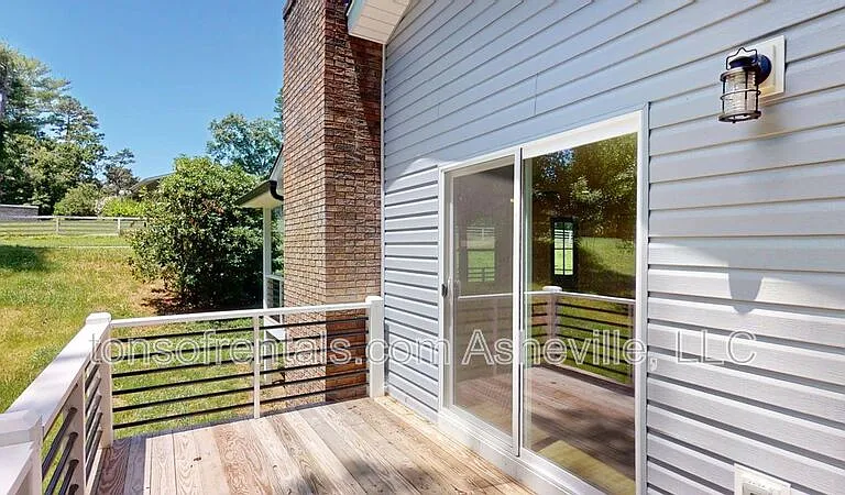 6 Tracy Ln — Photo 5
