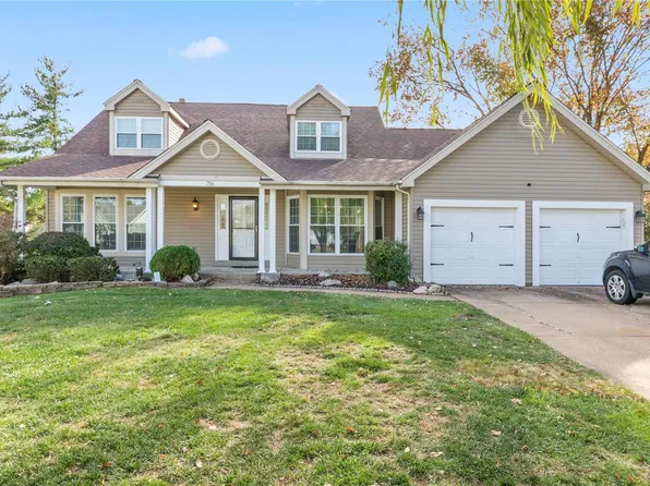 716 Wren Path Ct, Ellisville, MO 63021
