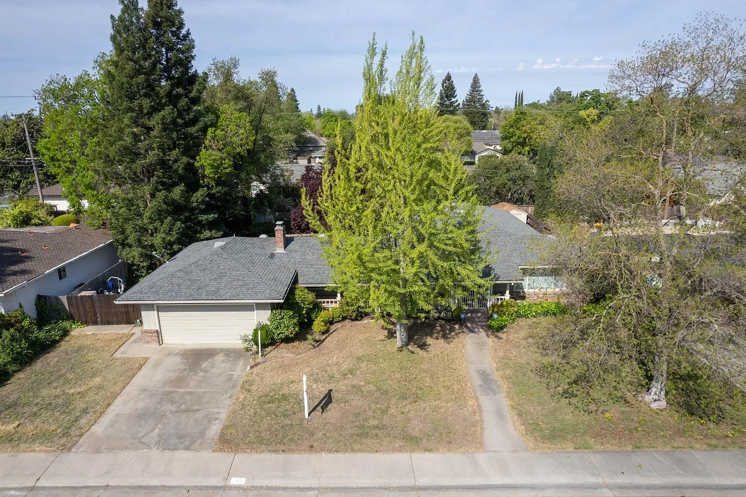 4405 Belcrest Way photo 1
