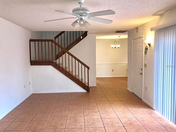4th image of 5262 Brook Ct