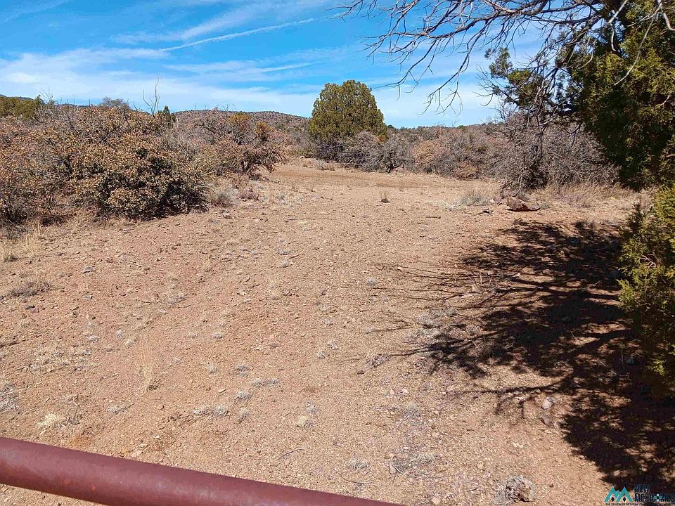1st image of 610 Rustlers Trl
