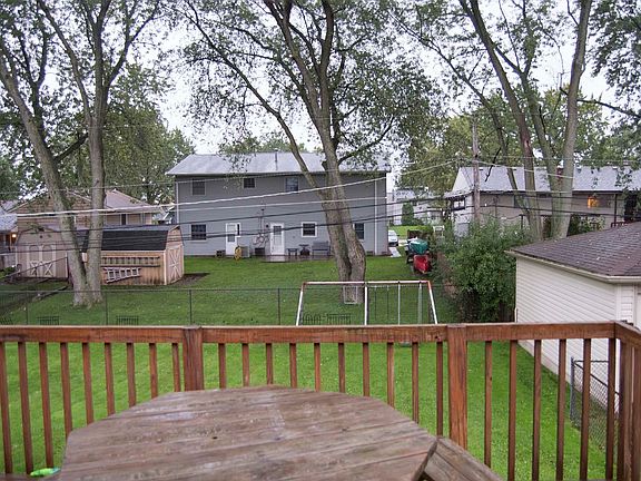 4th image of 259 E Wrightwood Ave