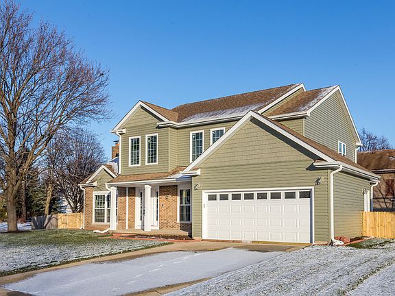 3rd image of 360 W Windsor Dr