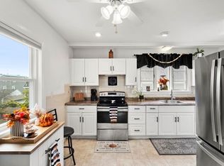 13 Roy St APT 2, Swampscott, MA 01907