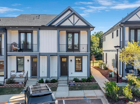 9 Hawthorne Ln, Greenville, SC 29605