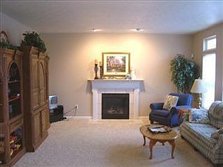 3rd image of 1119 Hayward Cir
