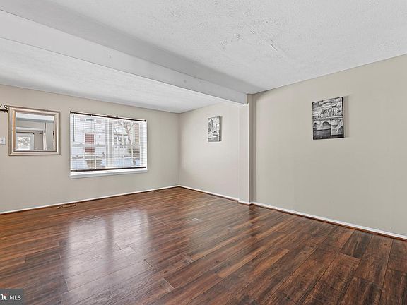 4th image of 8392 Shady Grove Cir