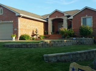 1013 E Pembrook Rd, Derby, KS 67037