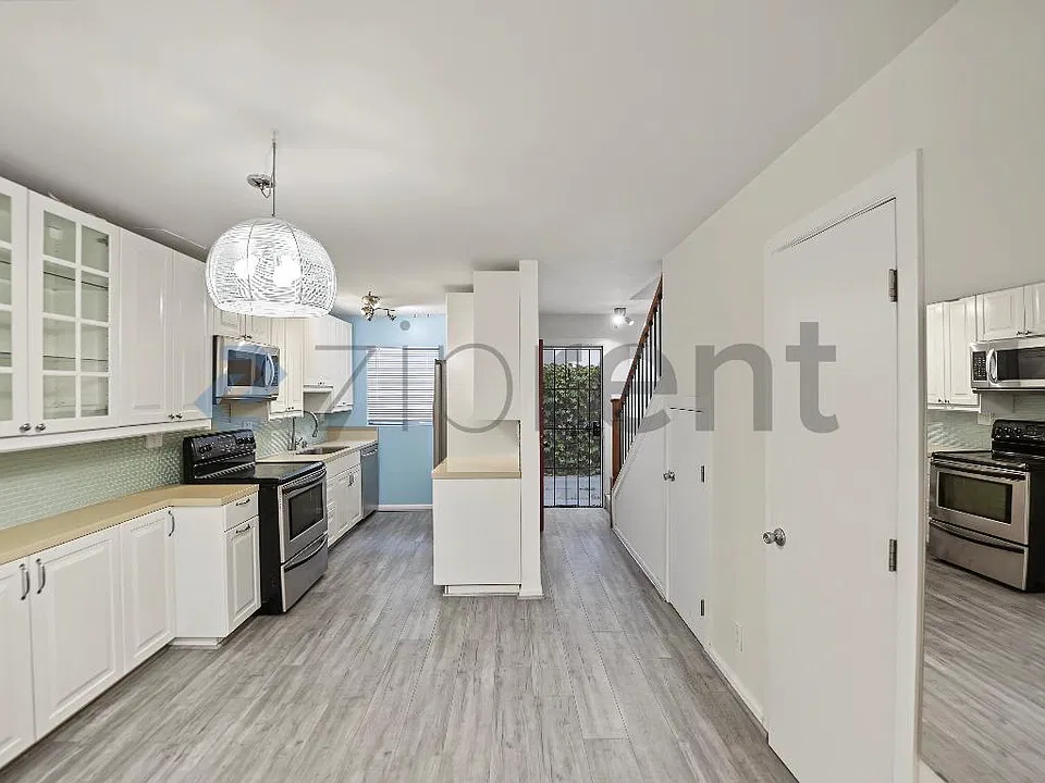 2628 Kansas Ave #11