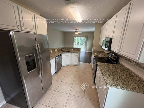 5th image of 13352 Clarence Ln