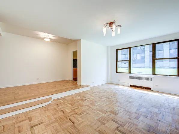 98-22 63rd Drive image 10 of 33