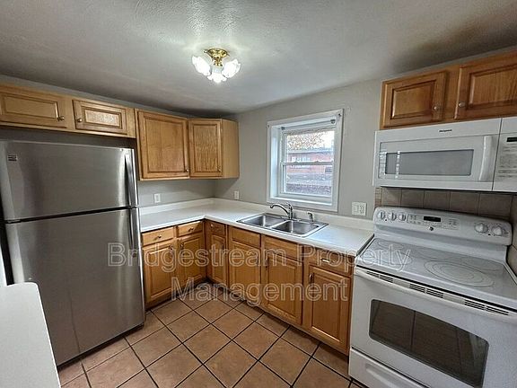 2nd image of 413 Briarwood Ave APT 3