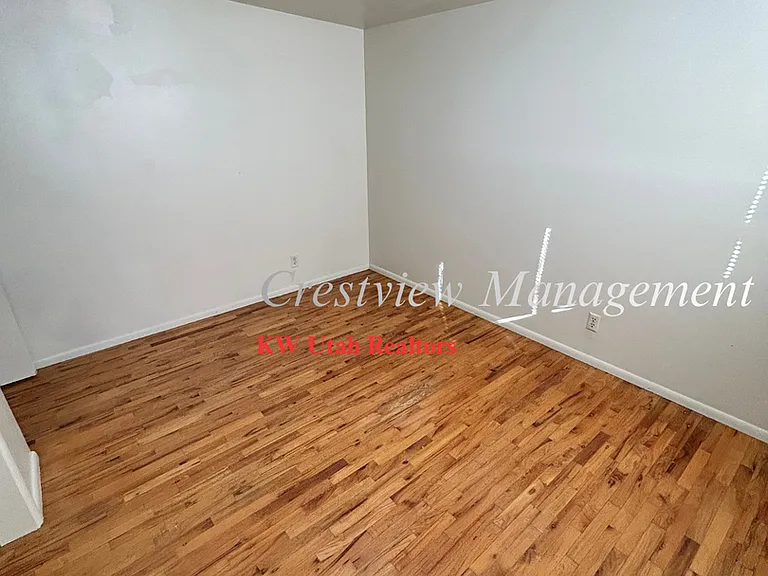 Sunset Duplex — Photo 8