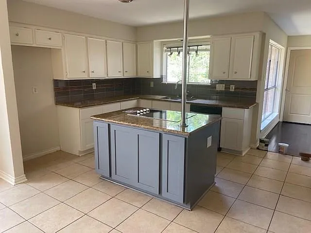 15519 Creekhaven Dr — Photo 6